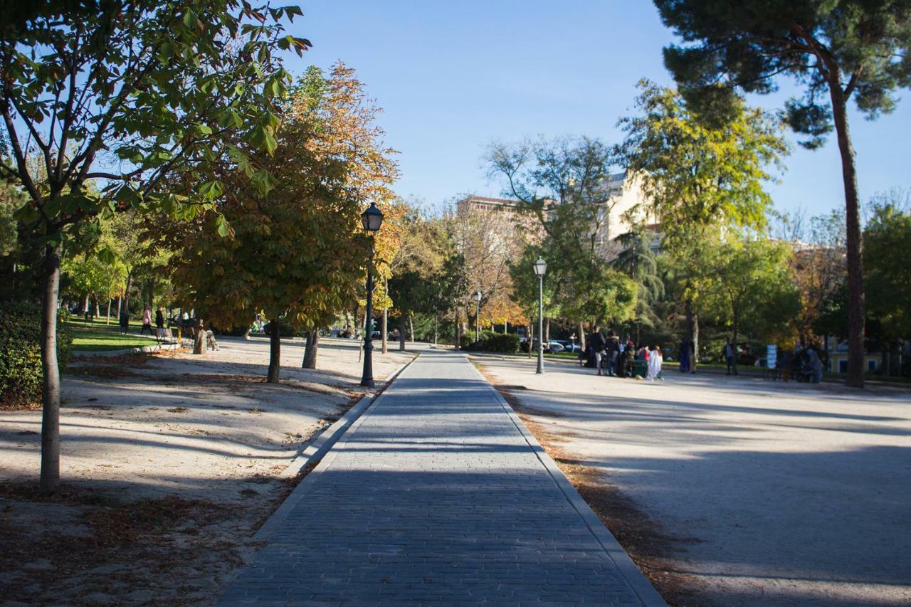 Segovia Apartment มาดริด ภายนอก รูปภาพ
