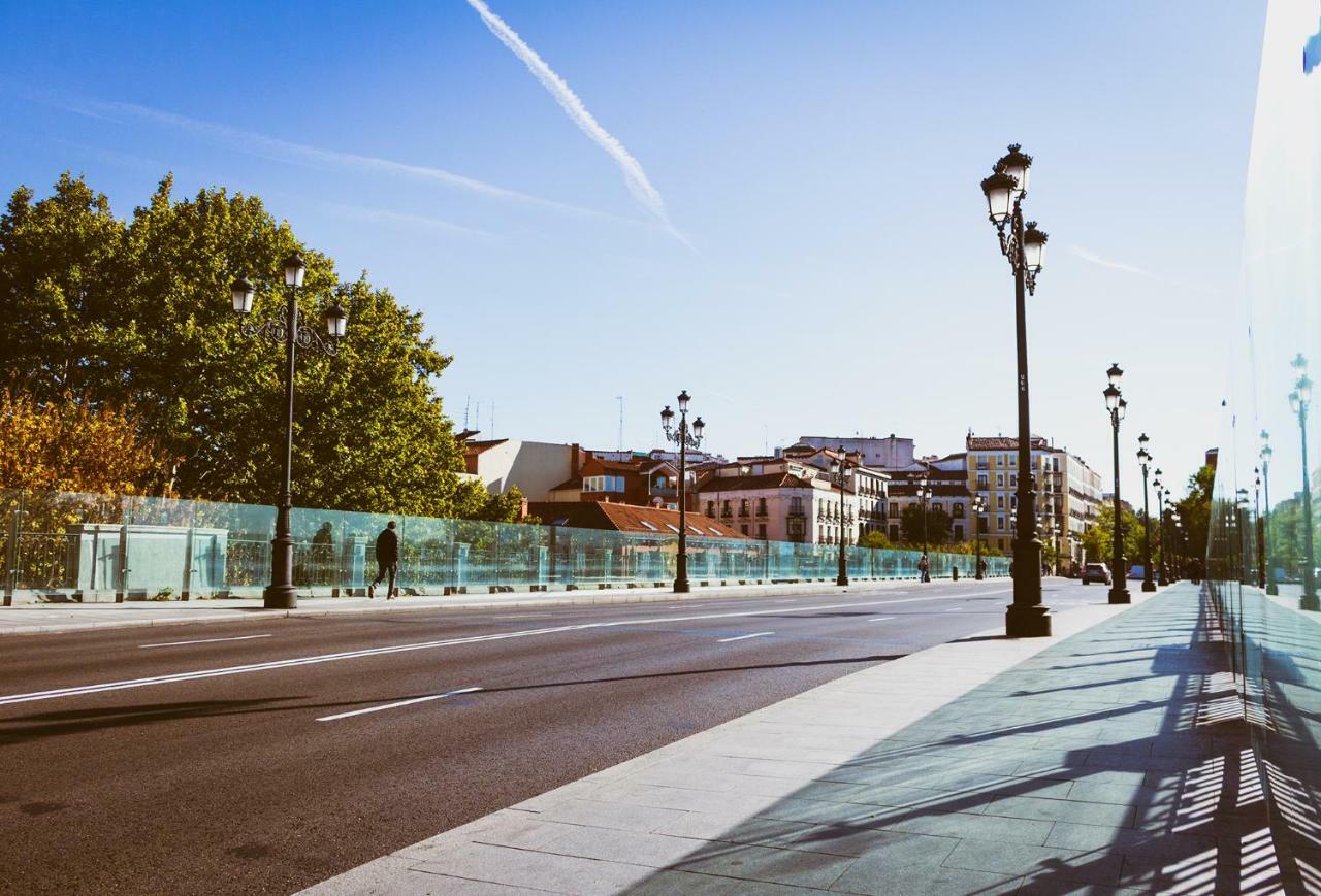 Segovia Apartment มาดริด ภายนอก รูปภาพ